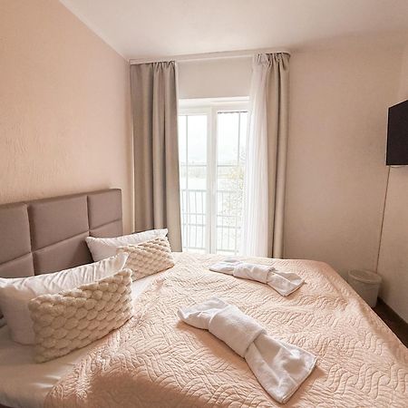 Strandhotel Vier Jahreszeiten บุคโคว์ ภายนอก รูปภาพ
