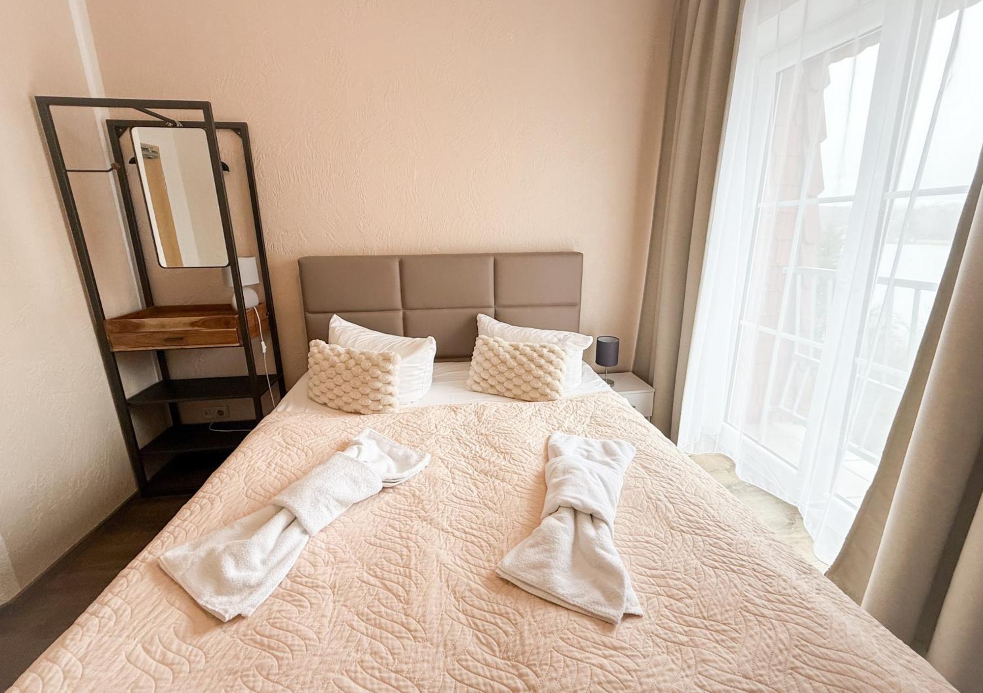 Strandhotel Vier Jahreszeiten บุคโคว์ ภายนอก รูปภาพ