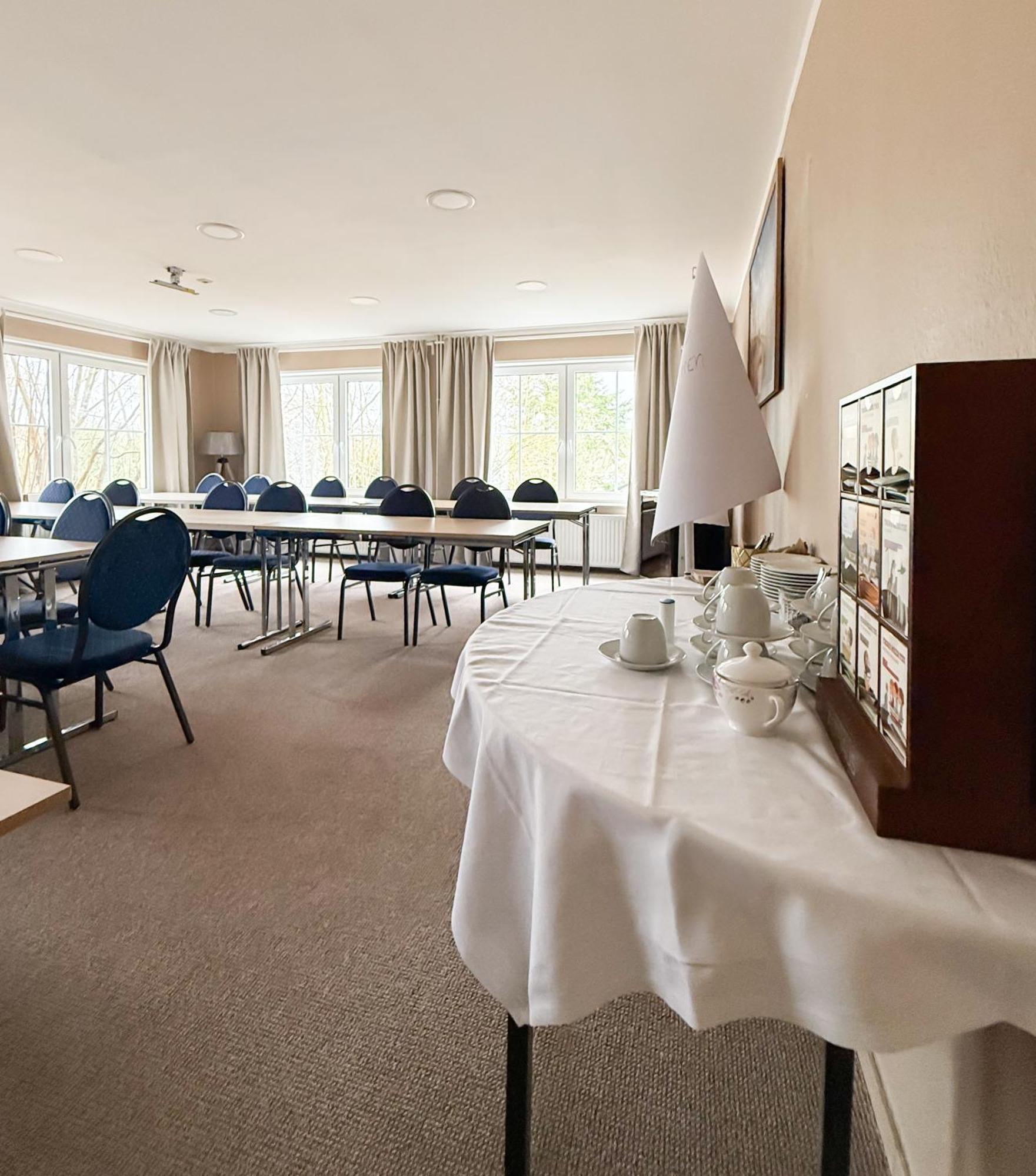 Strandhotel Vier Jahreszeiten บุคโคว์ ภายนอก รูปภาพ